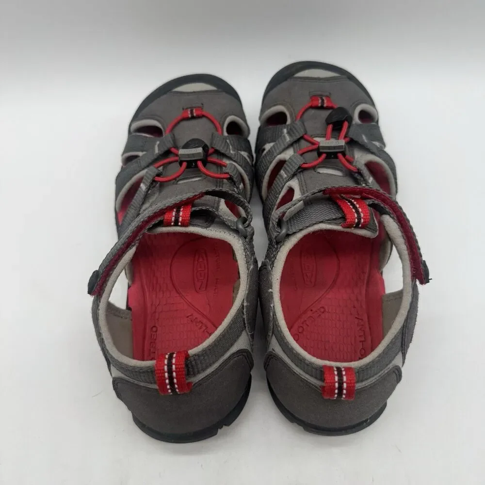 Keen Seacamp II CNX Sport Sandals Youth 4 Gray & Red Lace Lock Washable 1022985